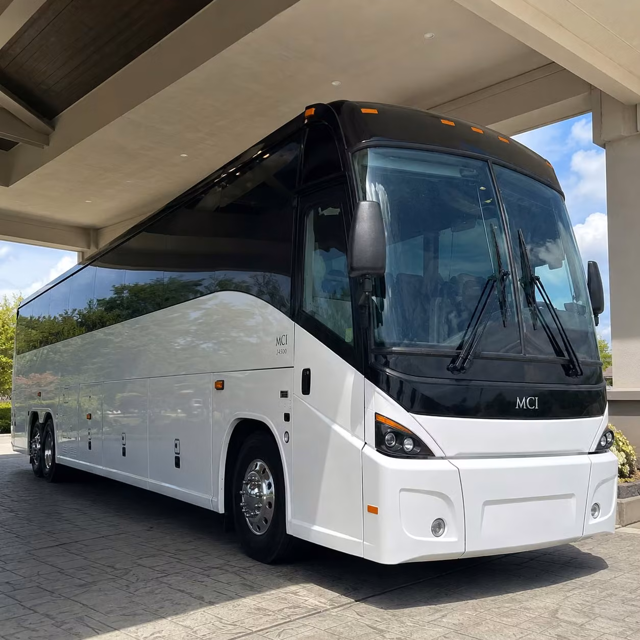 daily commuter shuttle routes along beach boulevard and the 91 corridor